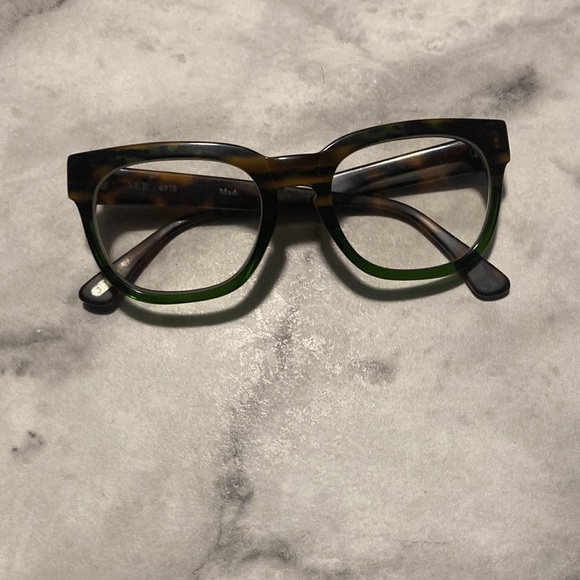 SEE - Picture 3 of 16